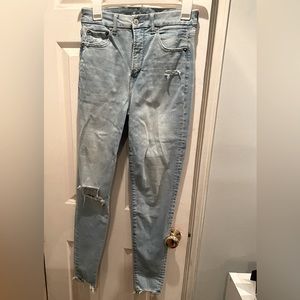 Woman’s light blue ripped jeans size 6 from American eagle
